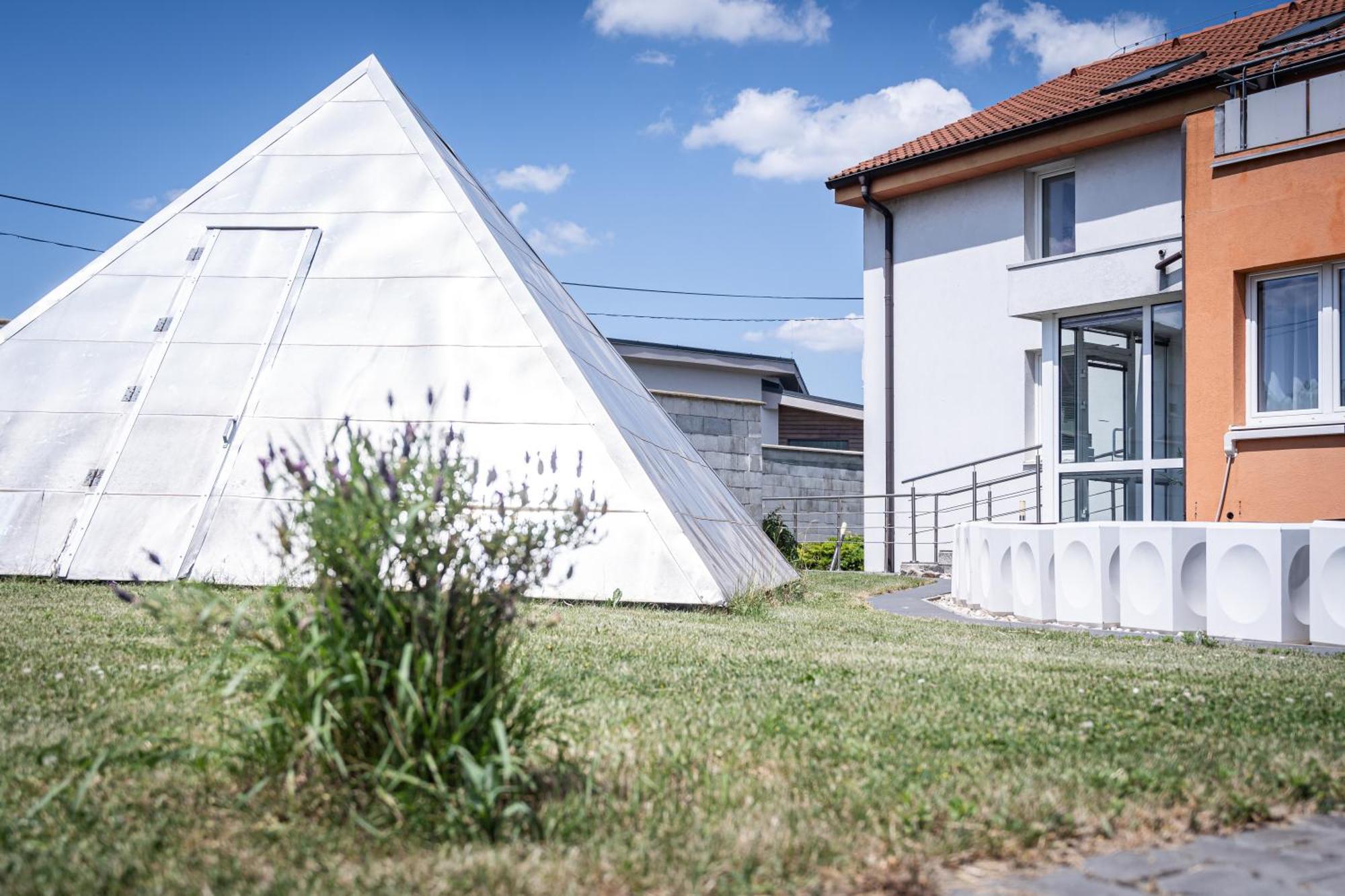 Apartments By Pyramid - Michal Bratislava Eksteriør billede